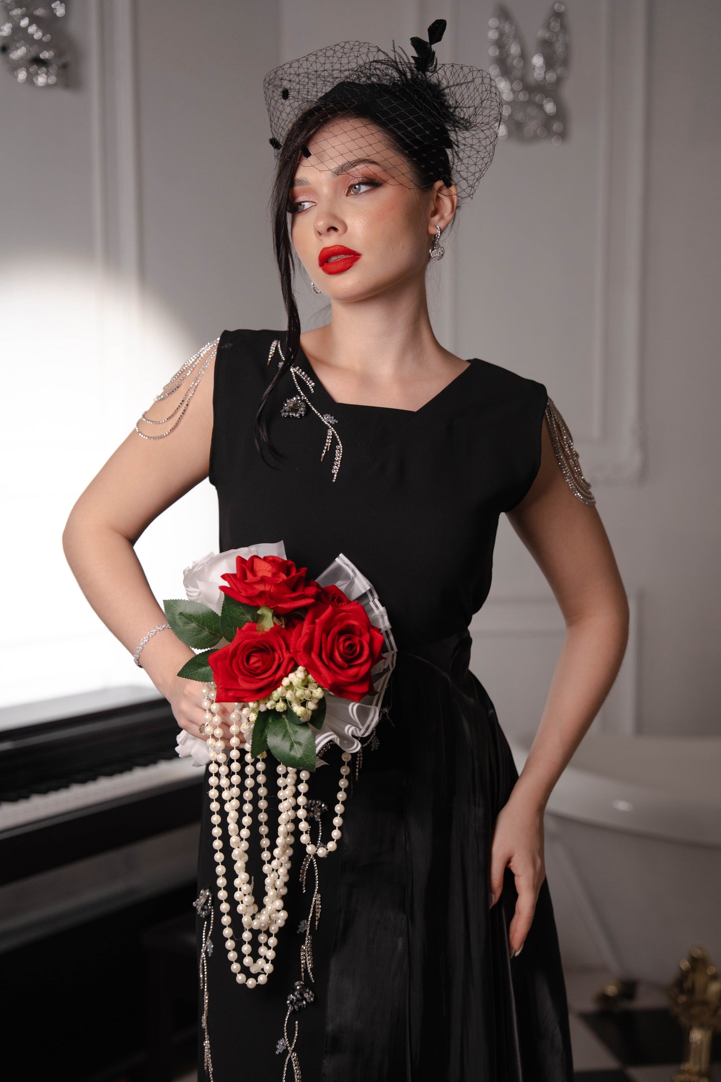 Elara(أَلَارَا)