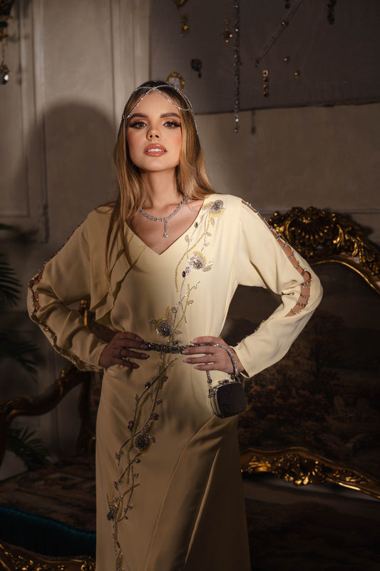 Noura (نُورَة)